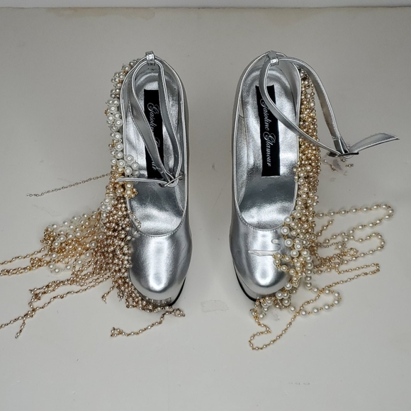 GASOLINE GLAMOUR PEARL DRIP SILVER SHOES - Picture 2 of 9